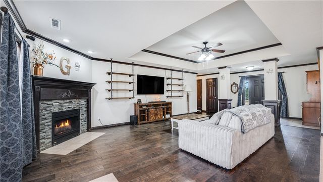 808 E Parks Street, Prairie Grove, AR 72753