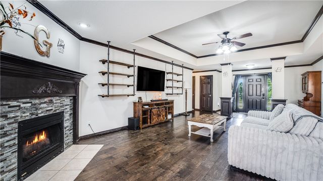 808 E Parks Street, Prairie Grove, AR 72753