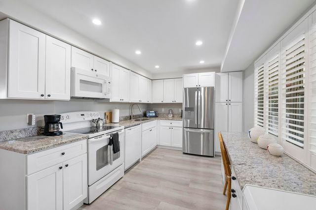 804 Cypress Grove Lane 408, Pompano Beach, FL 33069
