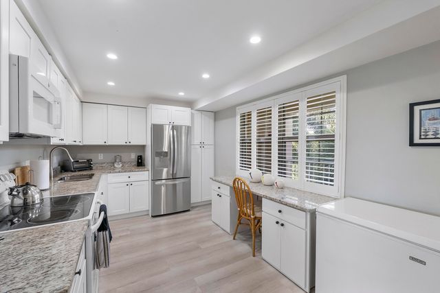 804 Cypress Grove Lane 408, Pompano Beach, FL 33069