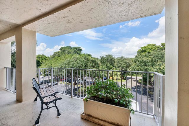 804 Cypress Grove Lane 408, Pompano Beach, FL 33069