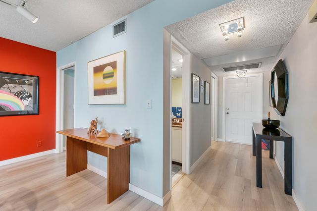 804 Cypress Grove Lane 408, Pompano Beach, FL 33069