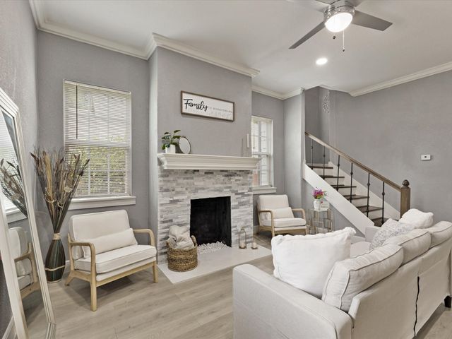 3708 Colonial Avenue, Dallas, TX 75215