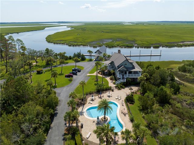 2 Maiden Creek Drive, Waverly, GA 31565