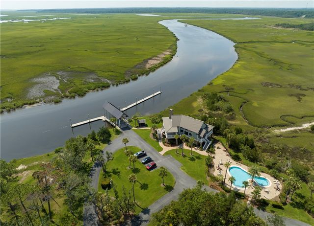 2 Maiden Creek Drive, Waverly, GA 31565