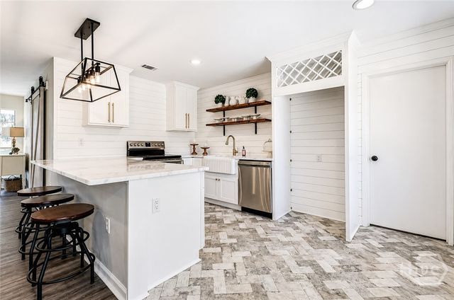 1609 Walthour Road, Savannah, GA 31410