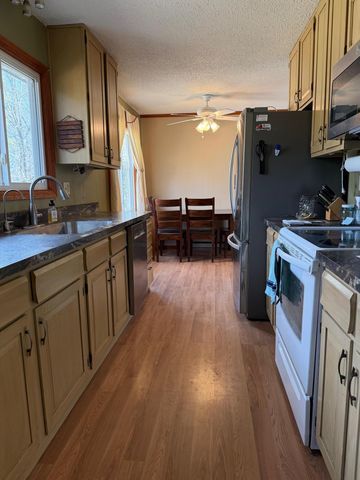 24743 N Wall Lake Drive, Fergus Falls, MN 56537