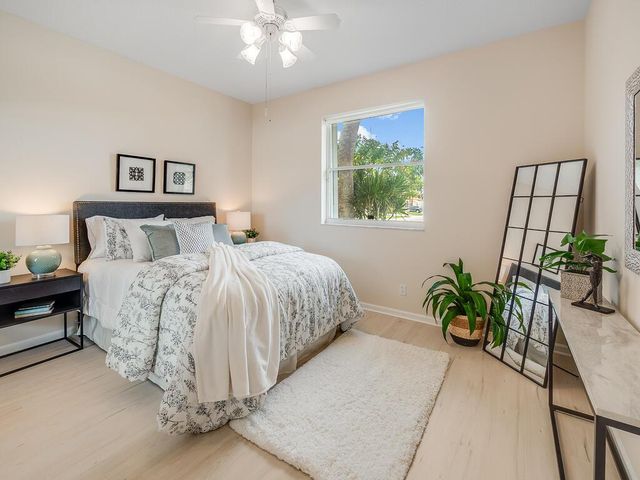 8540 Cypress Glen Court, Lake Worth, FL 33467