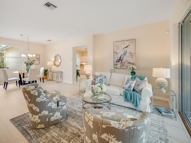 8540 Cypress Glen Court, Lake Worth, FL 33467
