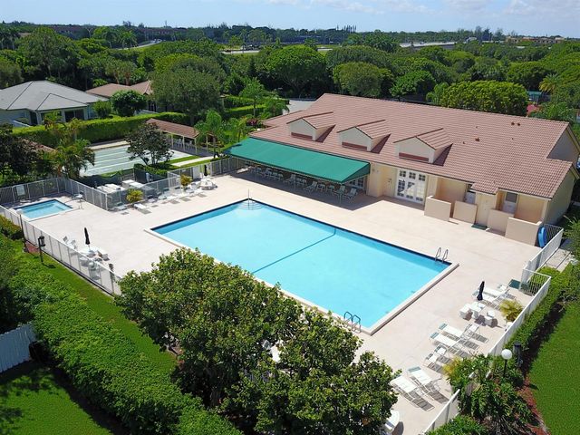 8540 Cypress Glen Court, Lake Worth, FL 33467