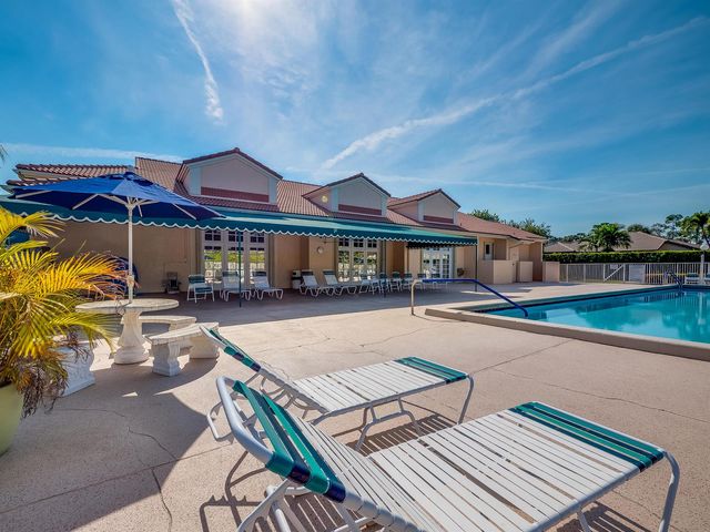 8540 Cypress Glen Court, Lake Worth, FL 33467