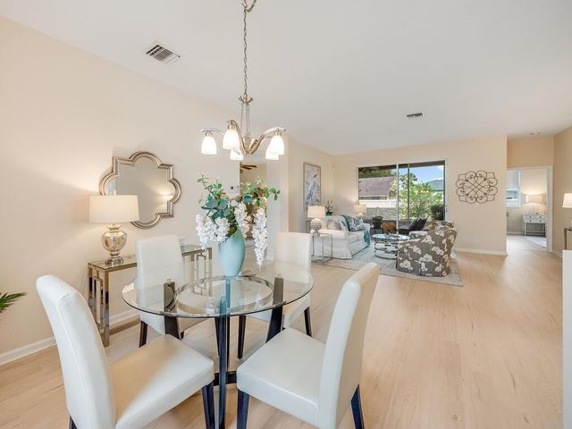 8540 Cypress Glen Court, Lake Worth, FL 33467
