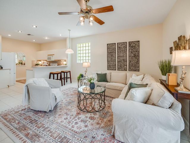 8540 Cypress Glen Court, Lake Worth, FL 33467