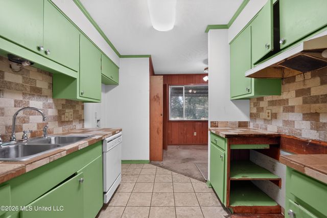 5312 Cedar Park Drive, Jackson, MS 39206