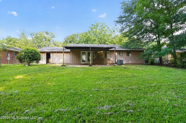 5312 Cedar Park Drive, Jackson, MS 39206