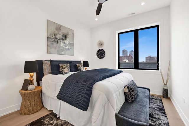 5630 N Broadway Street 4E, Chicago, IL 60660