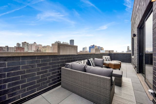 5630 N Broadway Street 4E, Chicago, IL 60660