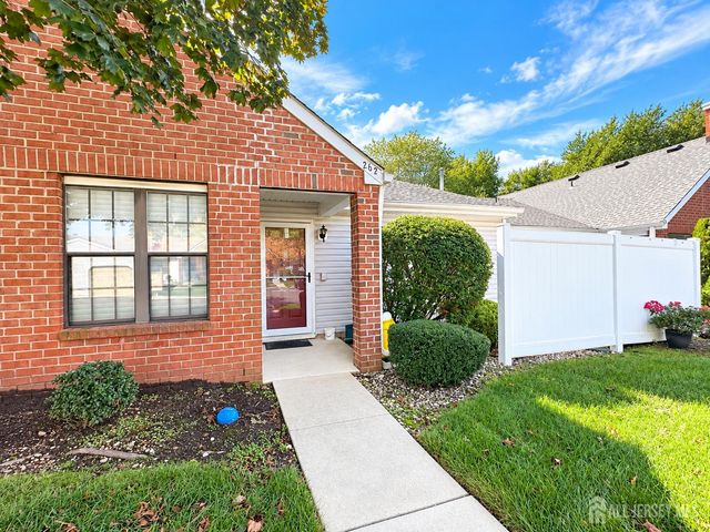262 Wycoff Way, East Brunswick, NJ 08816