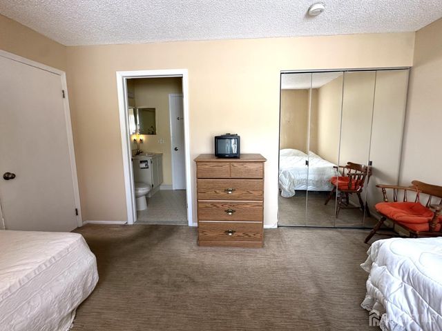 262 Wycoff Way, East Brunswick, NJ 08816