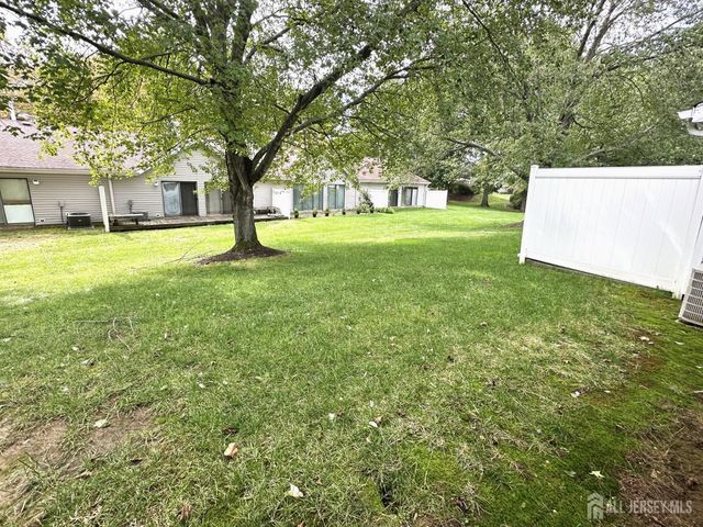 262 Wycoff Way, East Brunswick, NJ 08816