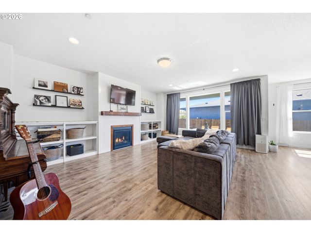 2309 Ne 82ND St, Vancouver, WA 98665