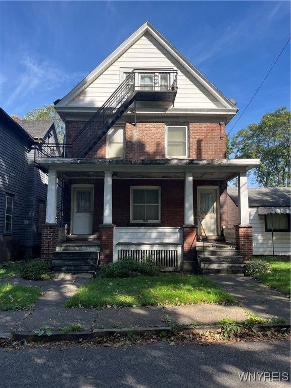 632 Elmwood Avenue, Niagara Falls, NY 14301