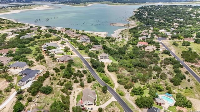 378 Oak Shores, Canyon Lake, TX 78133