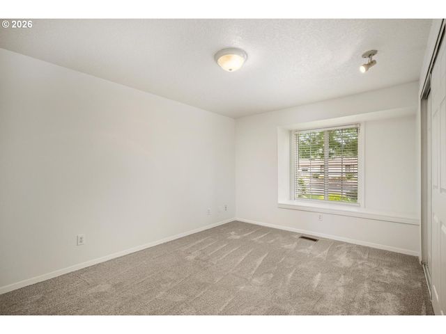391 Sw NANCY Ave, Gresham, OR 97030