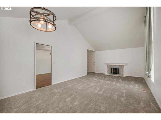 391 Sw NANCY Ave, Gresham, OR 97030