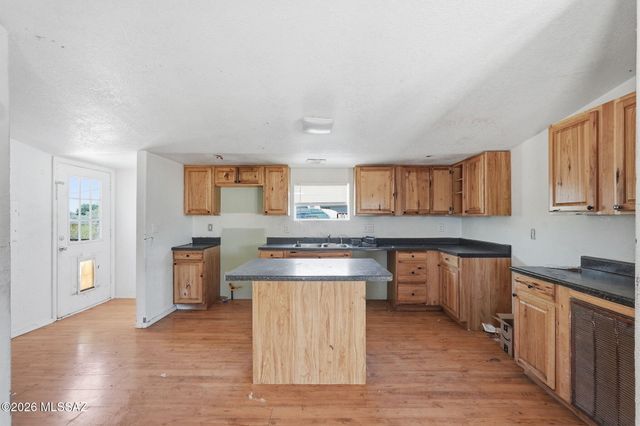 6811 N Guthrie Road, Tucson, AZ 85743
