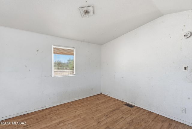 6811 N Guthrie Road, Tucson, AZ 85743