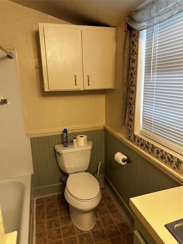 142 NW 2ND AVENUE, Williston, FL 32696