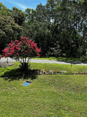 142 NW 2ND AVENUE, Williston, FL 32696