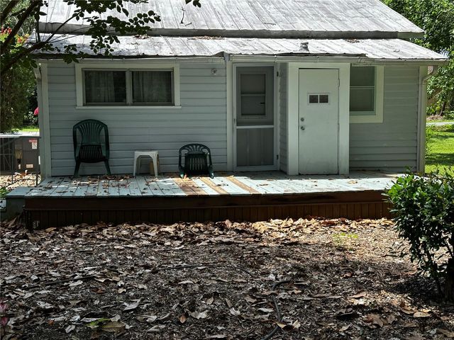 142 NW 2ND AVENUE, Williston, FL 32696