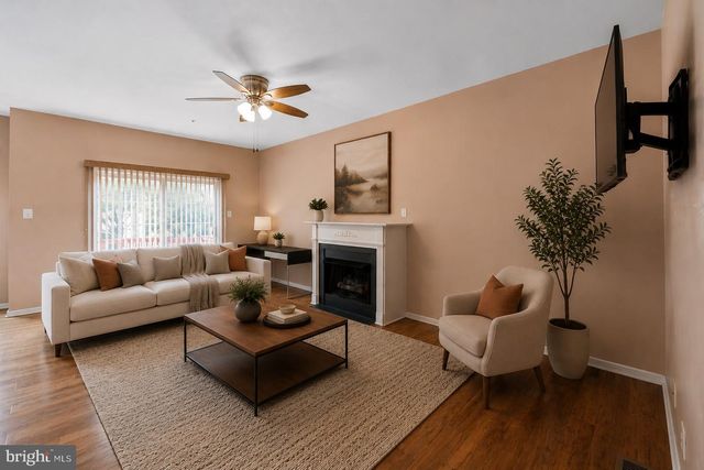 81 CHADWICK CIR, Eagleville, PA 19403
