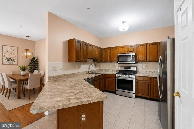 81 CHADWICK CIR, Eagleville, PA 19403