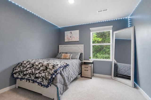 599 Ballard Dr, White House, TN 37188