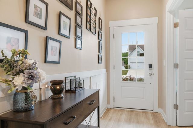 599 Ballard Dr, White House, TN 37188