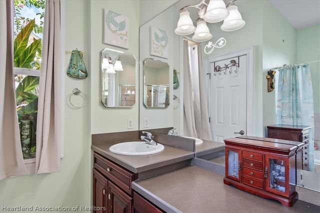 7026 Strafford Oaks Drive, Sebring, FL 33875