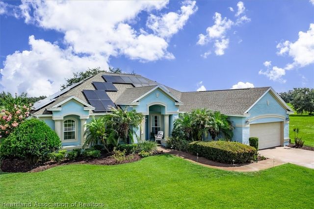 7026 Strafford Oaks Drive, Sebring, FL 33875