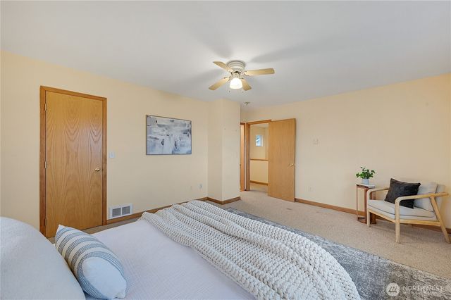 320 N North Street, Sequim, WA 98382