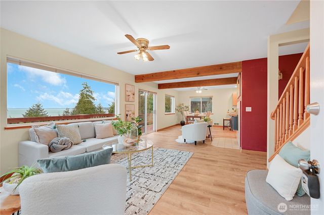 320 N North Street, Sequim, WA 98382