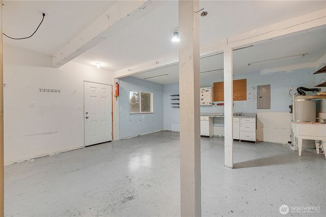 320 N North Street, Sequim, WA 98382