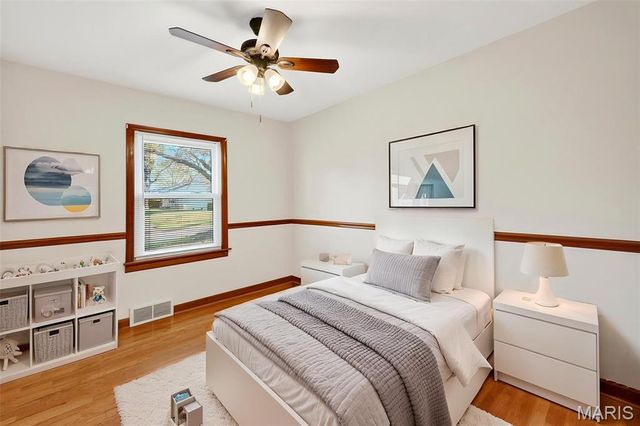 6924 Bancroft Avenue, St Louis, MO 63109