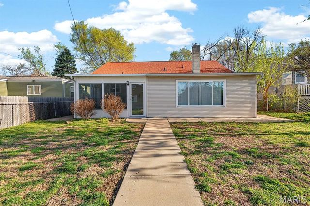 6924 Bancroft Avenue, St Louis, MO 63109