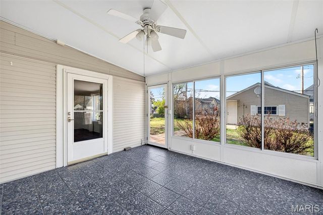 6924 Bancroft Avenue, St Louis, MO 63109