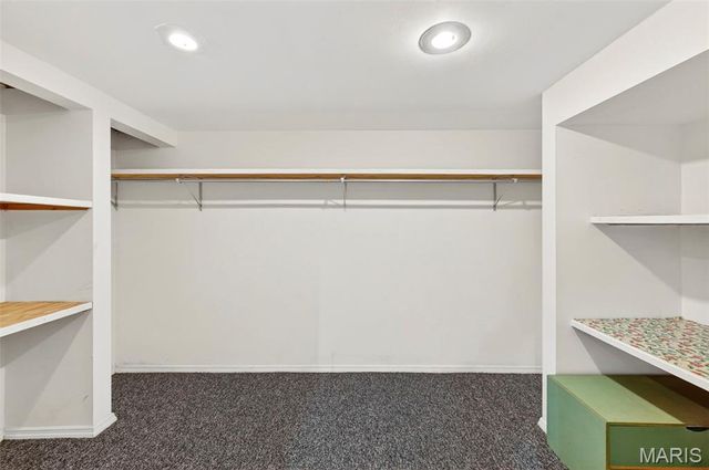 6924 Bancroft Avenue, St Louis, MO 63109