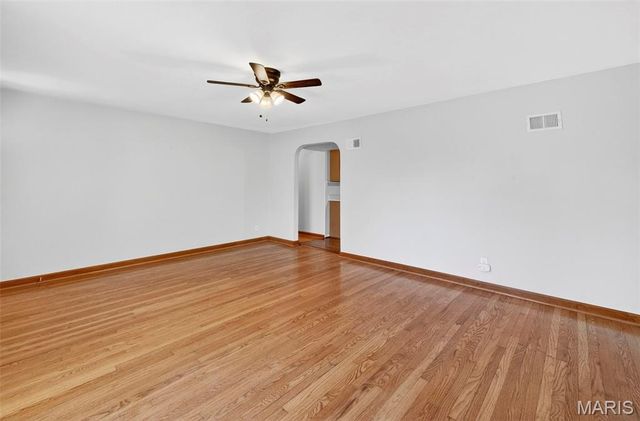 6924 Bancroft Avenue, St Louis, MO 63109