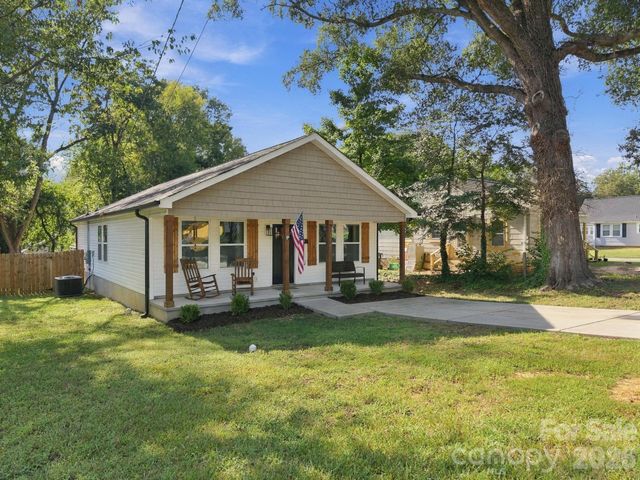 523 Gibson Drive NW, Concord, NC 28025