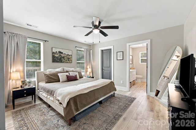 523 Gibson Drive NW, Concord, NC 28025